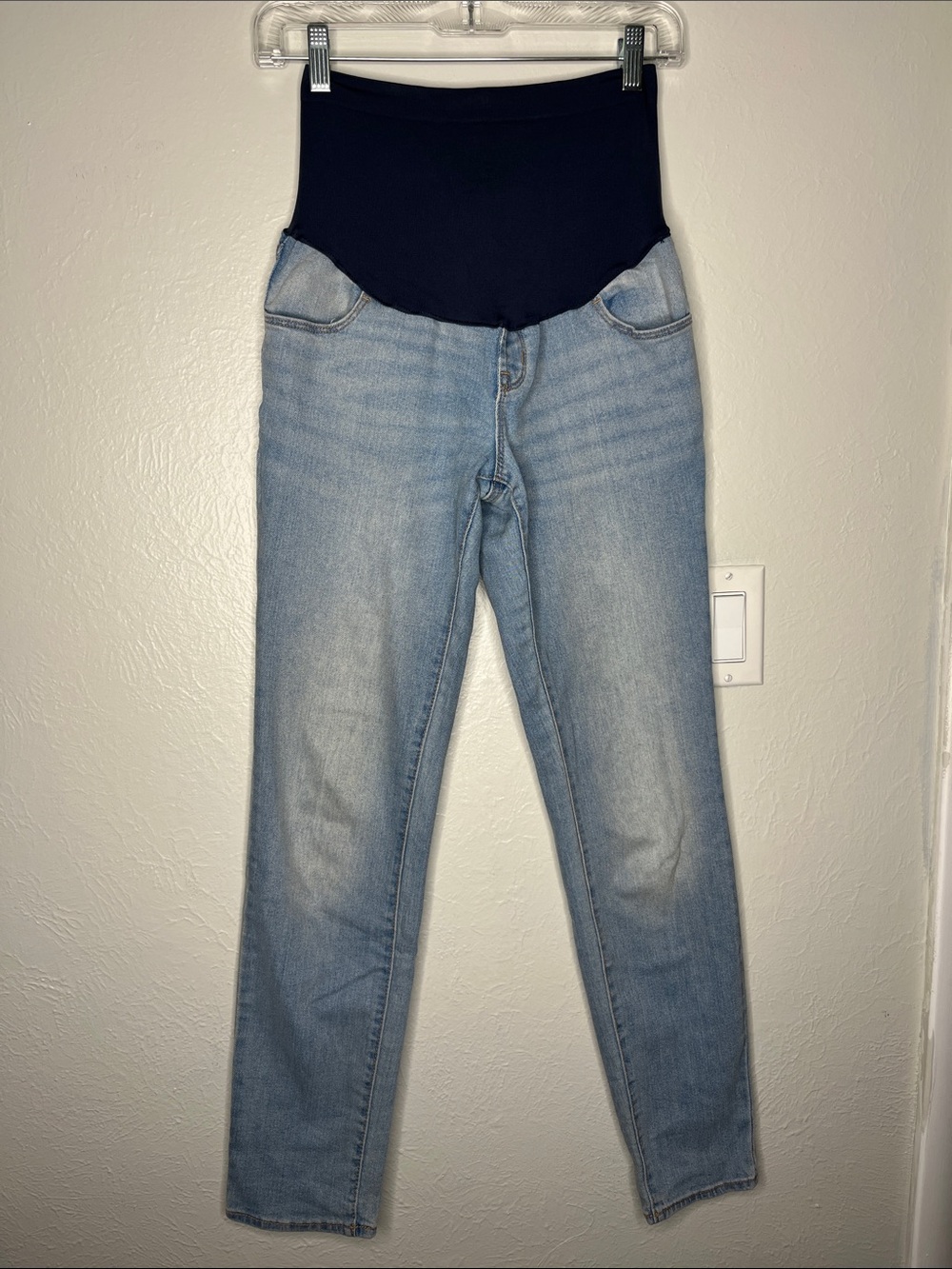 Old Navy “Wow Straight” Maternity Jeans - Size 2 Light Wash Full Panel
